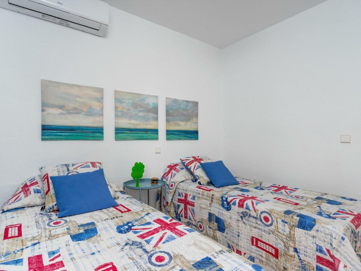 Apartment Carihuela Playa-2 By Interhome ตอร์เรโมลิโนส ภายนอก รูปภาพ